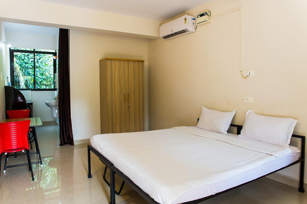 Lazy Frog Guest house 2*
