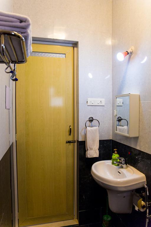 Lazy Frog Guest house