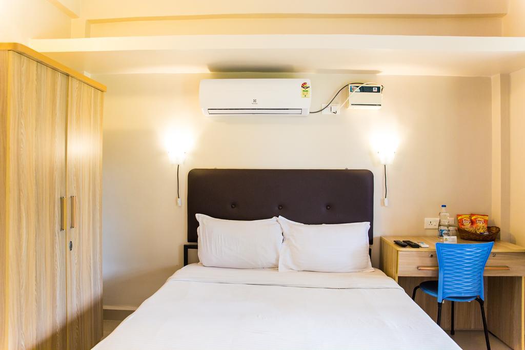 Lazy Frog Guest house Cavelossim